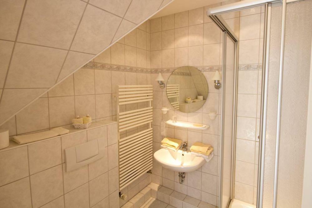 Kapitaenshaus " Passat " Appartement Wittdün Buitenkant foto